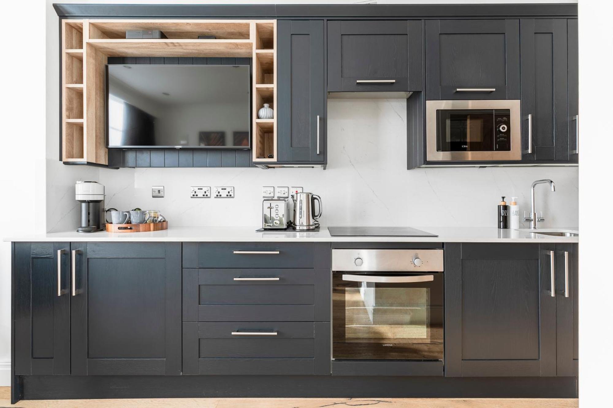 Modern Aptmt, 2 Stops To Central London, Smart Lock, Netflix Ealing Buitenkant foto
